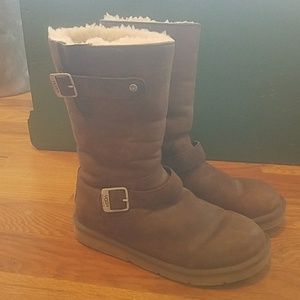 Uggs leather boots sheepskin like new!!!  New with out box